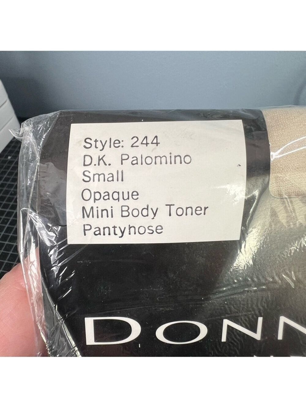 Donna Karan tights, pantyhose, vintage.NWT, size small,mini body toner pantyhose - Picture 3 of 8